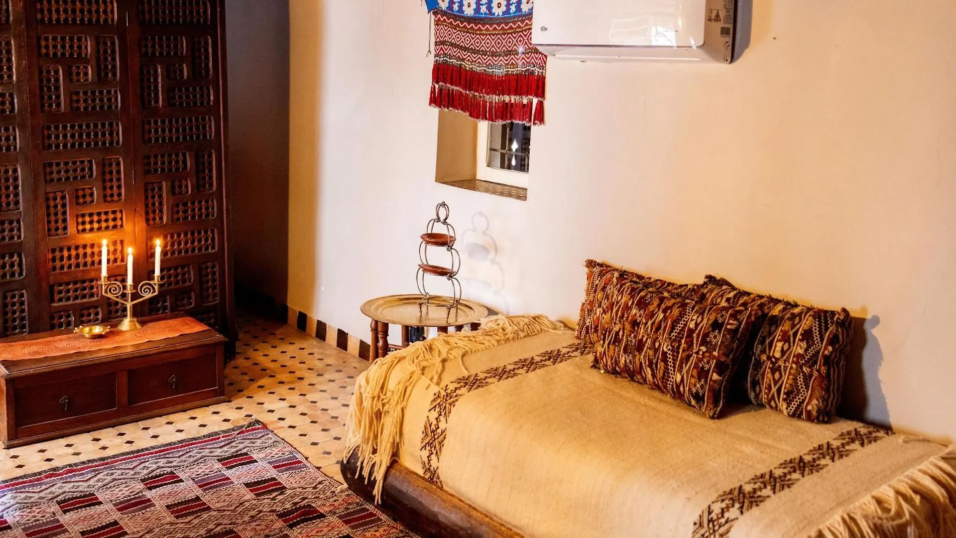 Riad 9 Fez 0*,